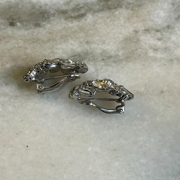 Glamorous Crystal Clip on earrings - Picture 4 of 5